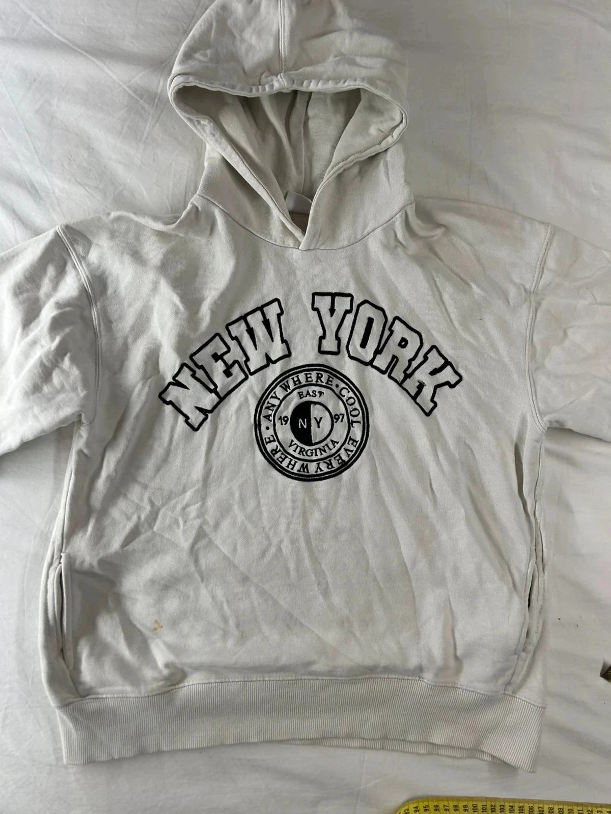 Sudadera con capucha blanca con estampado de Nueva York Zara – photo 2